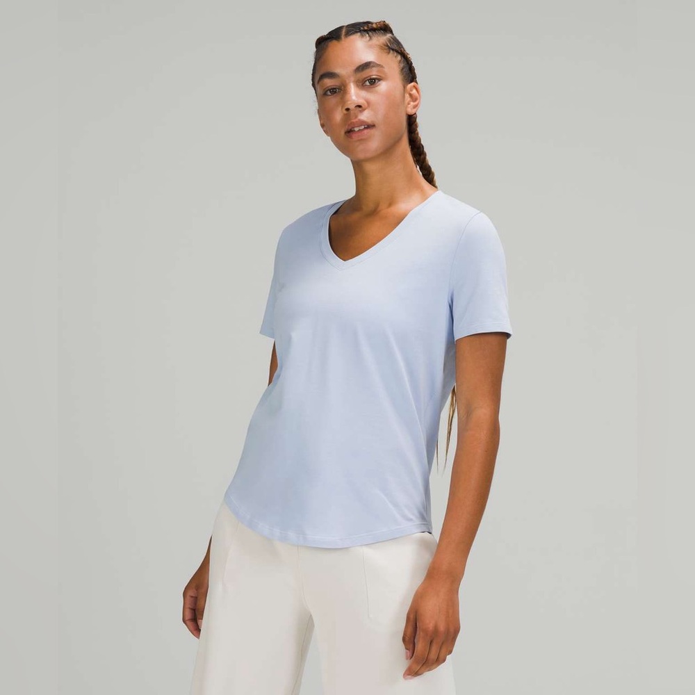 LULU LEMON Love V-Neck Tee - Blue Linen